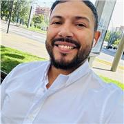 Profesor de física con una carrera de ingeniería